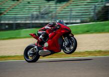 Nuova Ducati Panigale V4 2025: tutto quello che c'è da sapere [VIDEO e GALLERY]