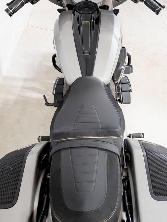 Harley-Davidson CVO Street Glide (2023) (5)