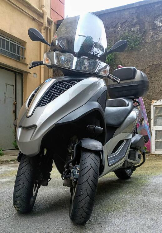 Piaggio Mp3 300 ie Yourban ERL (2011 - 17) (4)