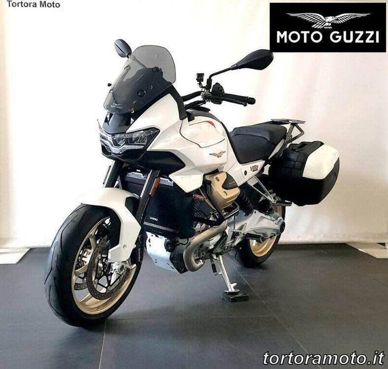 Moto Guzzi V100 Mandello (2023 - 24) (3)