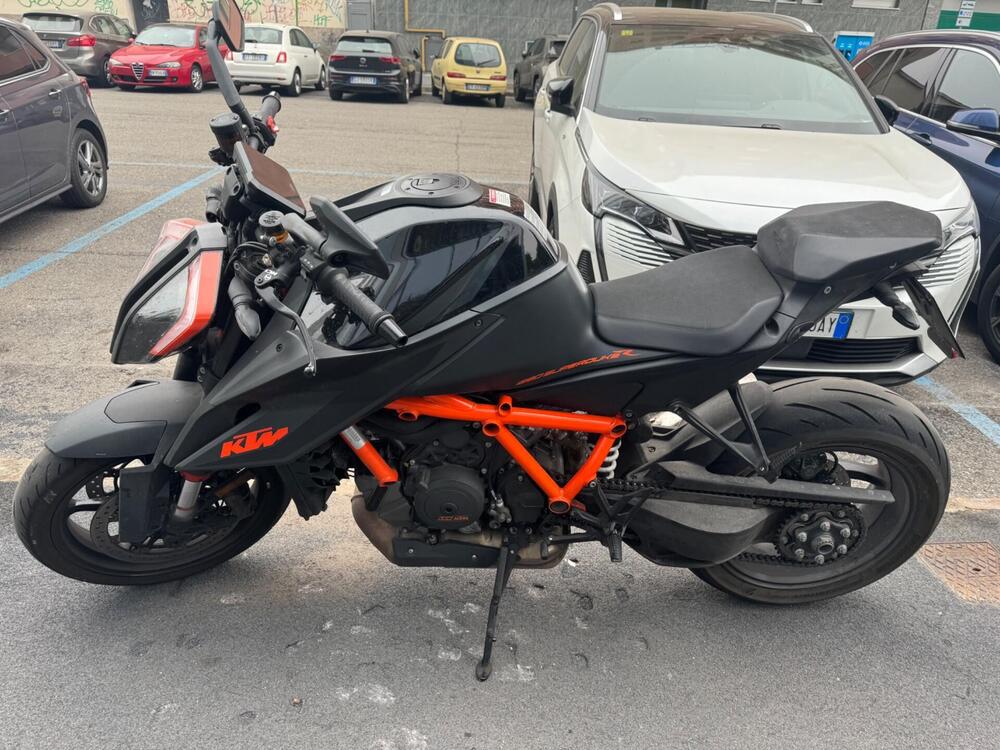 KTM 1290 Super Duke R (2021)