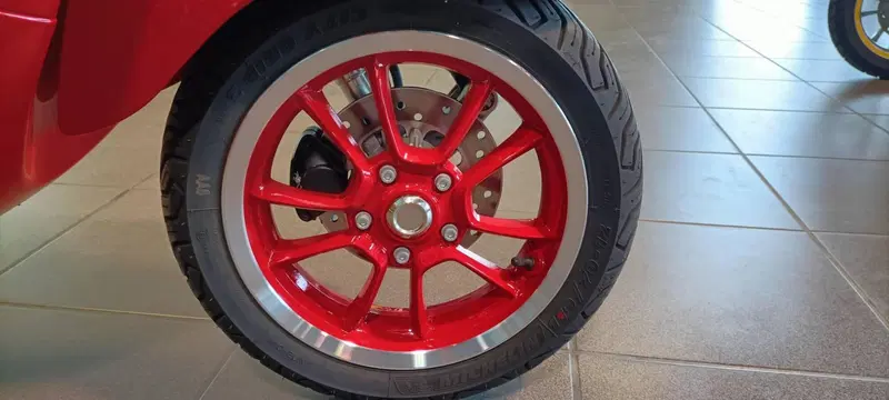Vespa Primavera 50 RED (2023 - 26) (2)
