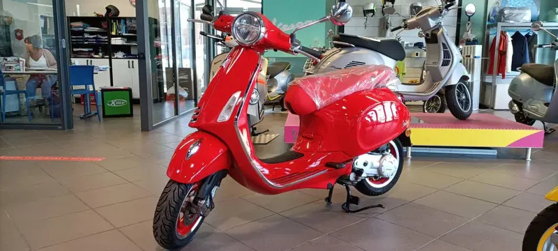 Vespa Primavera 50 RED (2023 - 26) (6)