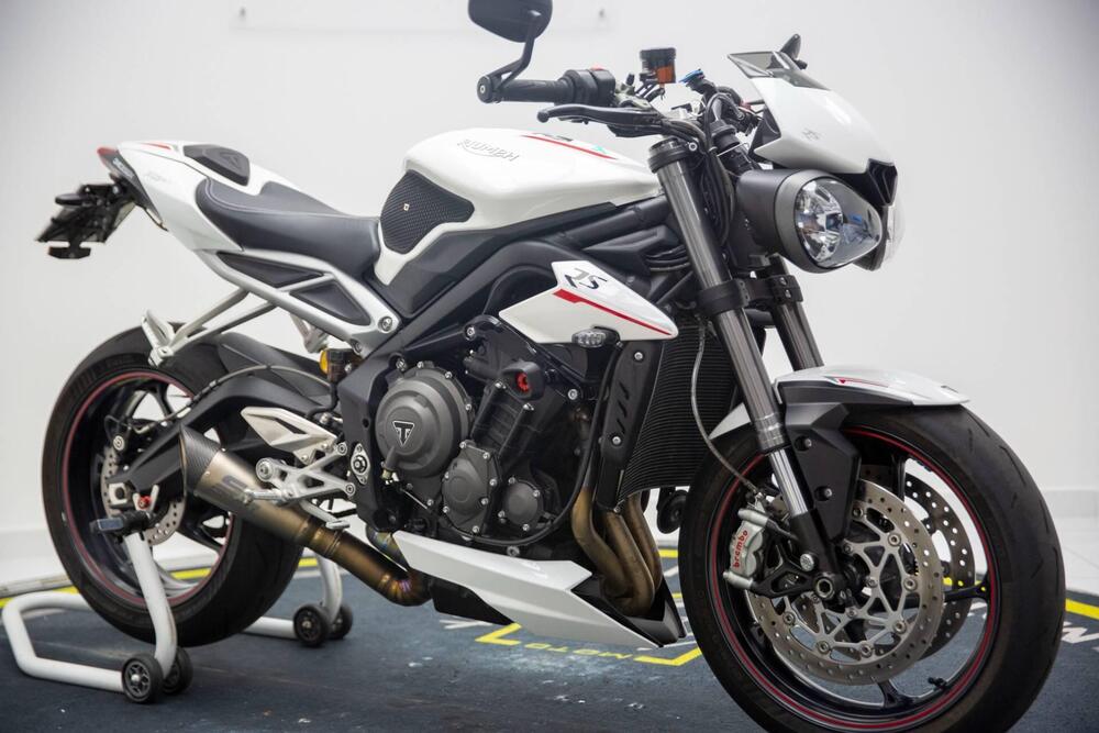 Triumph Street Triple R (2017 - 20) (2)