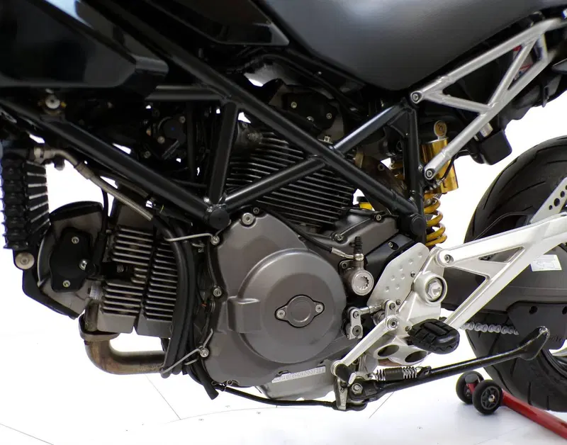 Ducati Hypermotard 1100 EVO (2010 - 12) (8)