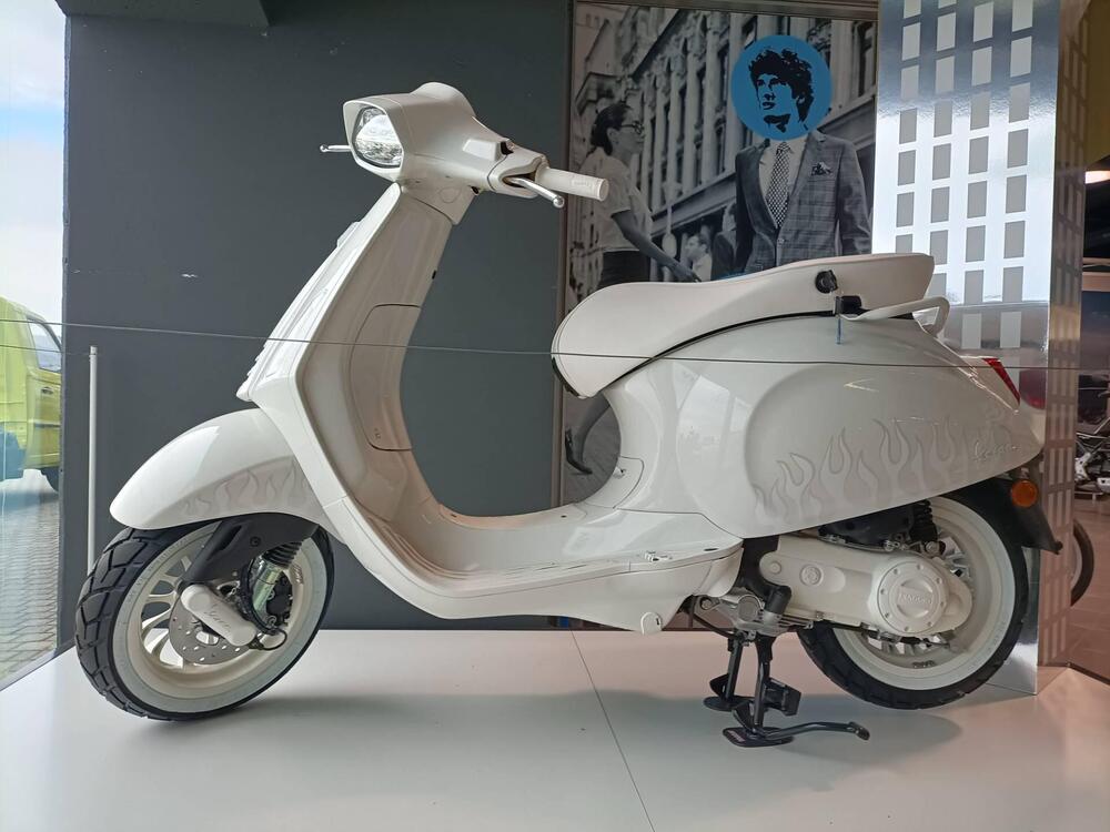 Vespa Sprint 50 Justin Bieber (2022 - 24) (2)