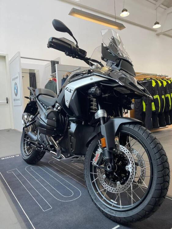 Bmw R 1300 GS Triple Black (2023 - 24) (3)