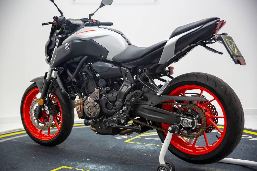 Yamaha MT-07 (2018 - 20) (3)