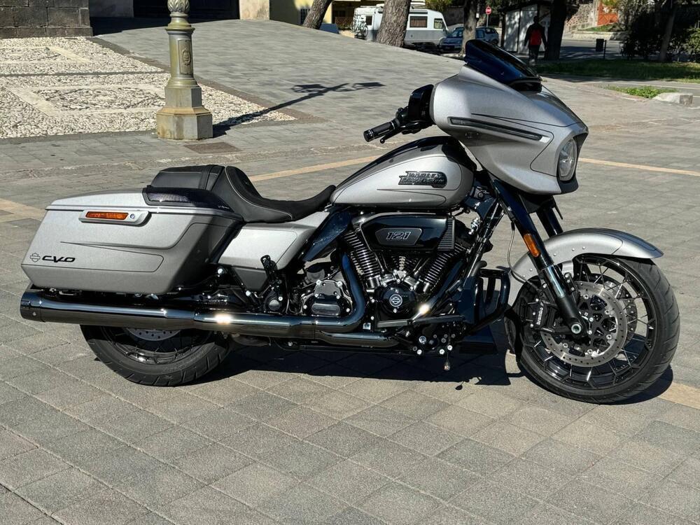 Harley-Davidson CVO Street Glide (2023)