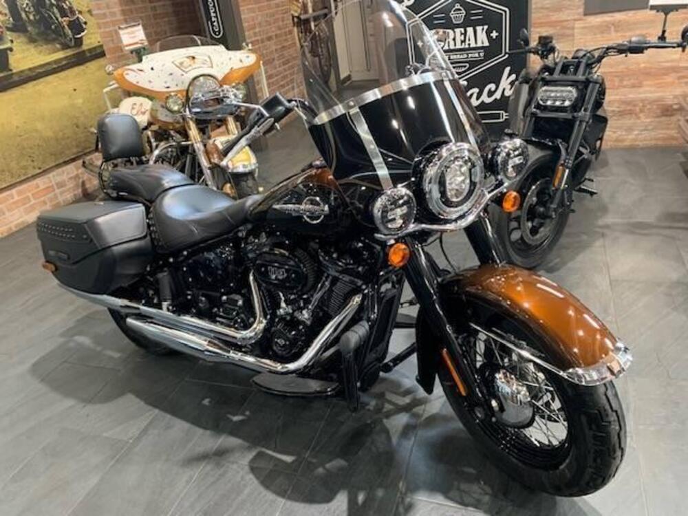 Harley-Davidson 114 Heritage Classic (2018 - 20) - FLHCS