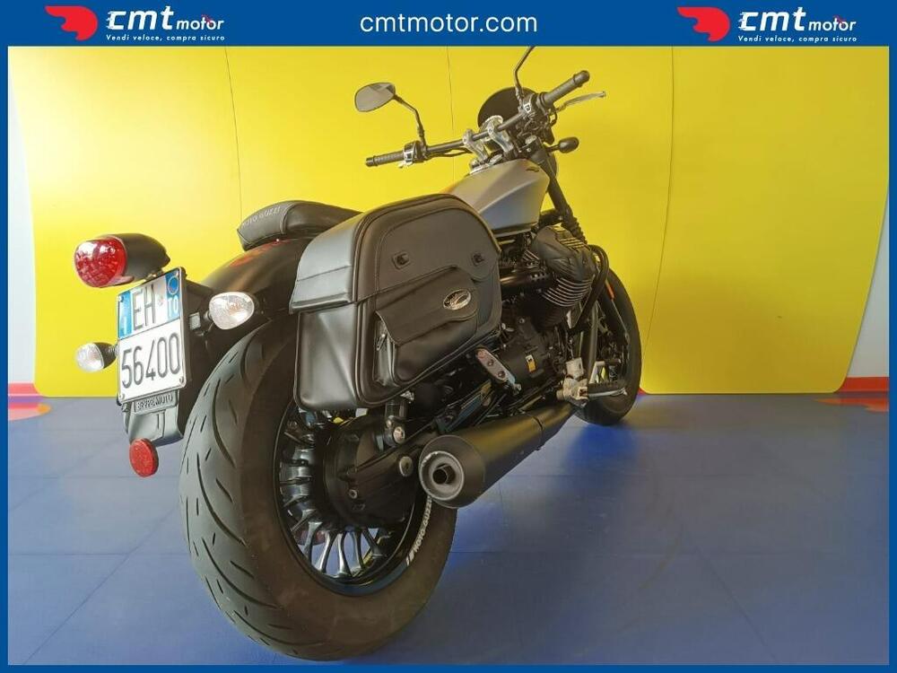 Moto Guzzi V9 Bobber (2016 - 18) (4)