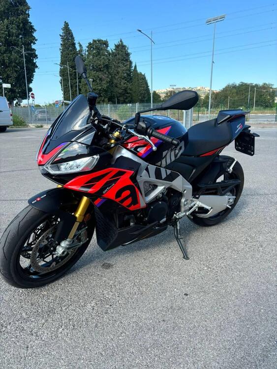 Aprilia Tuono 1100 V4 Factory (2021 - 24) (4)