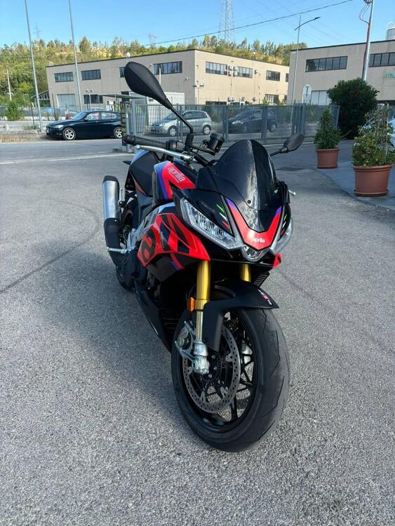 Aprilia Tuono 1100 V4 Factory (2021 - 24) (5)