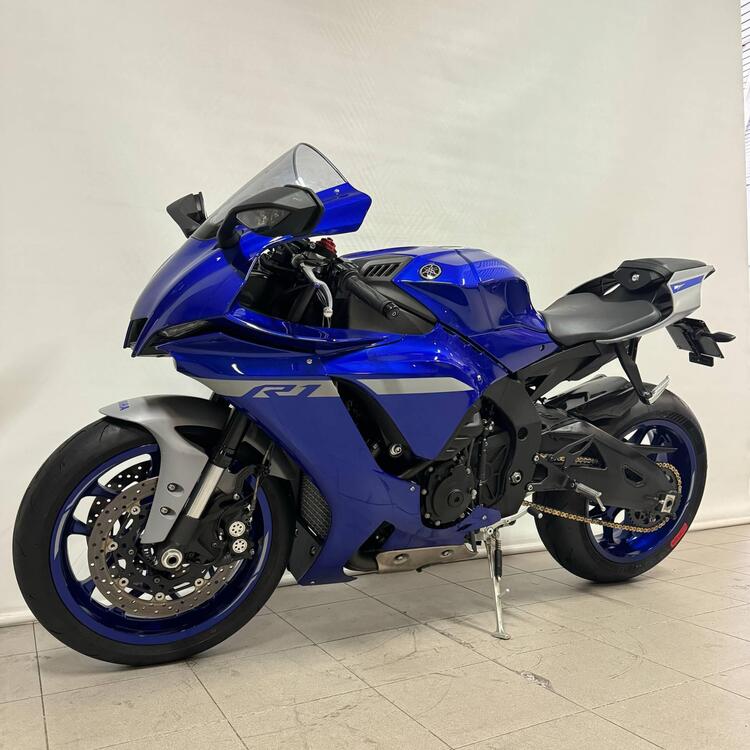 Yamaha YZF R1 (2020 - 24) (2)