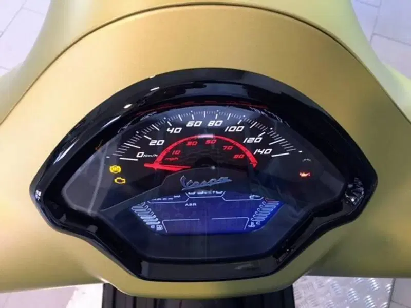 Vespa GTS 125 Supersport (2025 - 26) (4)