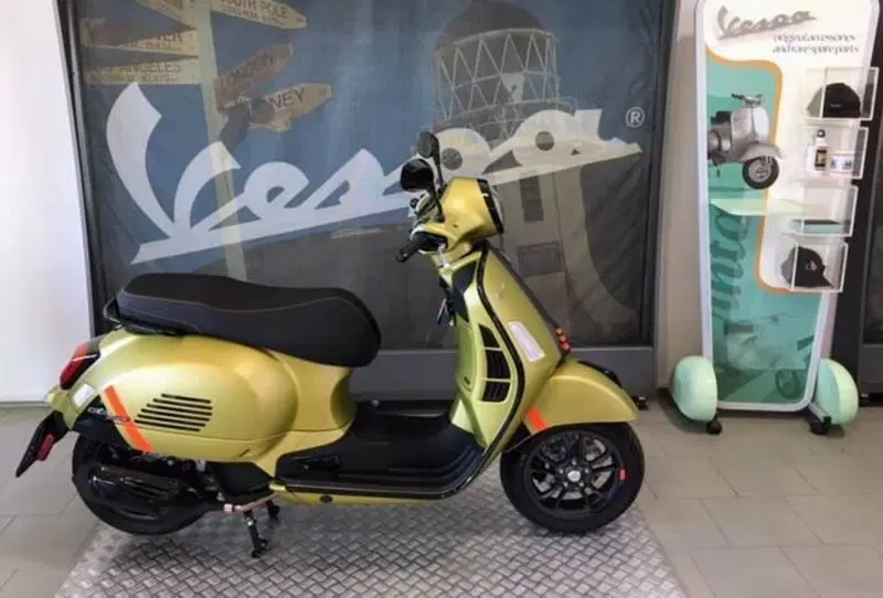 Vespa GTS 125 Supersport (2025 - 26) (3)