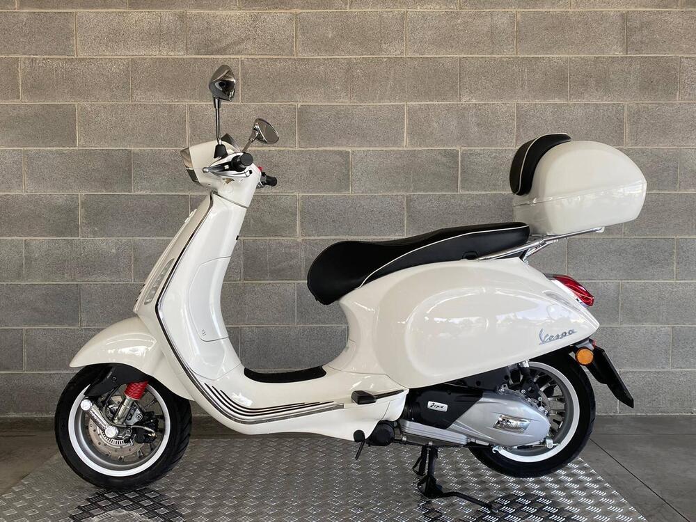 Vespa Primavera 125 3V i-get ABS (2017 - 18) (2)