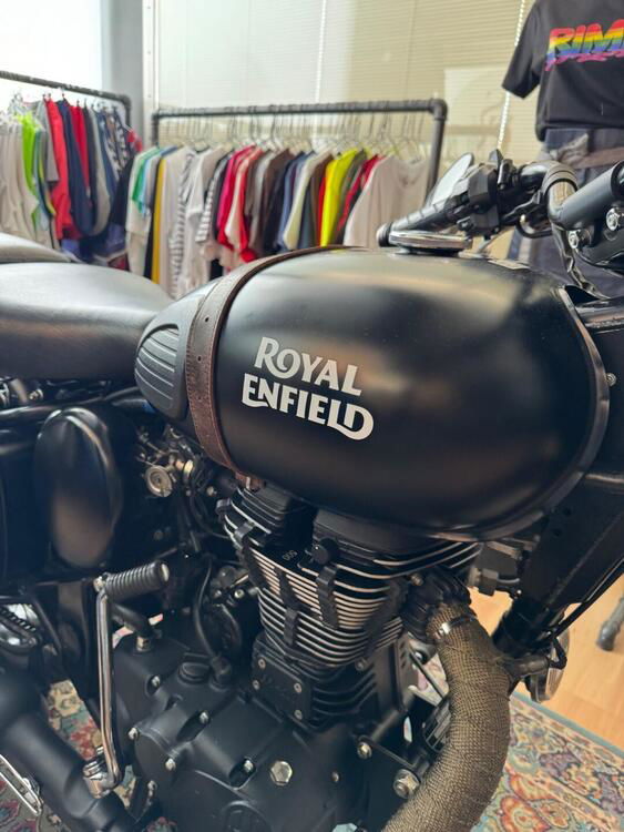 Royal Enfield Classic 500 EFI Stealth Black (2018 - 20) (2)