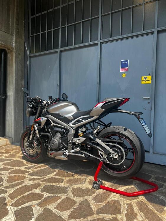 Triumph Street Triple RS (2020 - 22) (3)