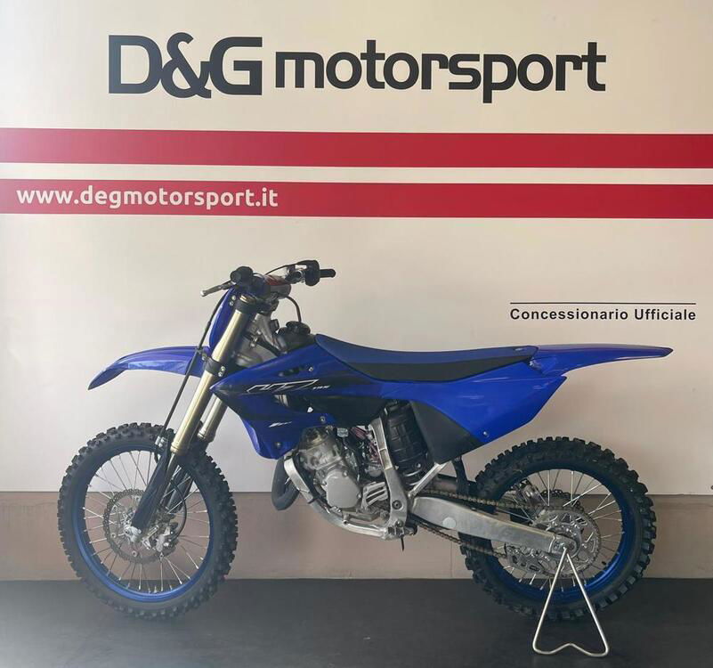 Yamaha YZ 125 (2023) (4)