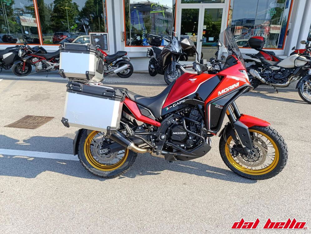 Moto Morini X-Cape 650 Gold Wheels Edition (2022 - 24) (3)