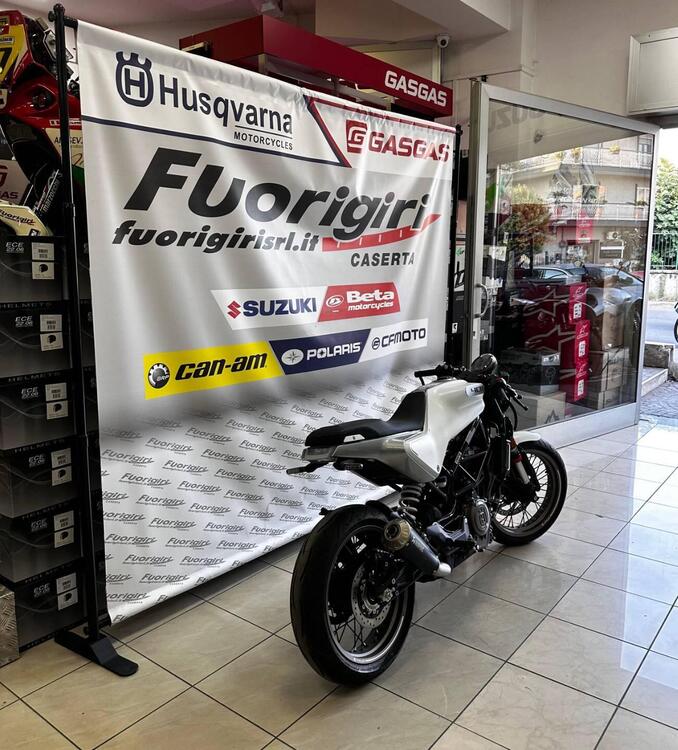 Husqvarna Vitpilen 401 (2021 - 23) (3)