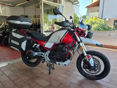 Moto Guzzi V85 TT Travel (2020) usata