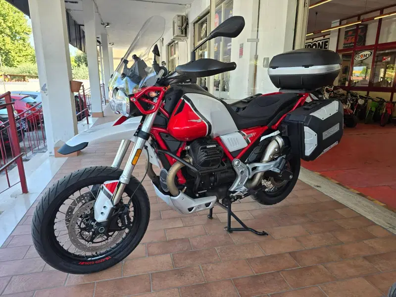 Moto Guzzi V85 TT Travel (2020) (7)