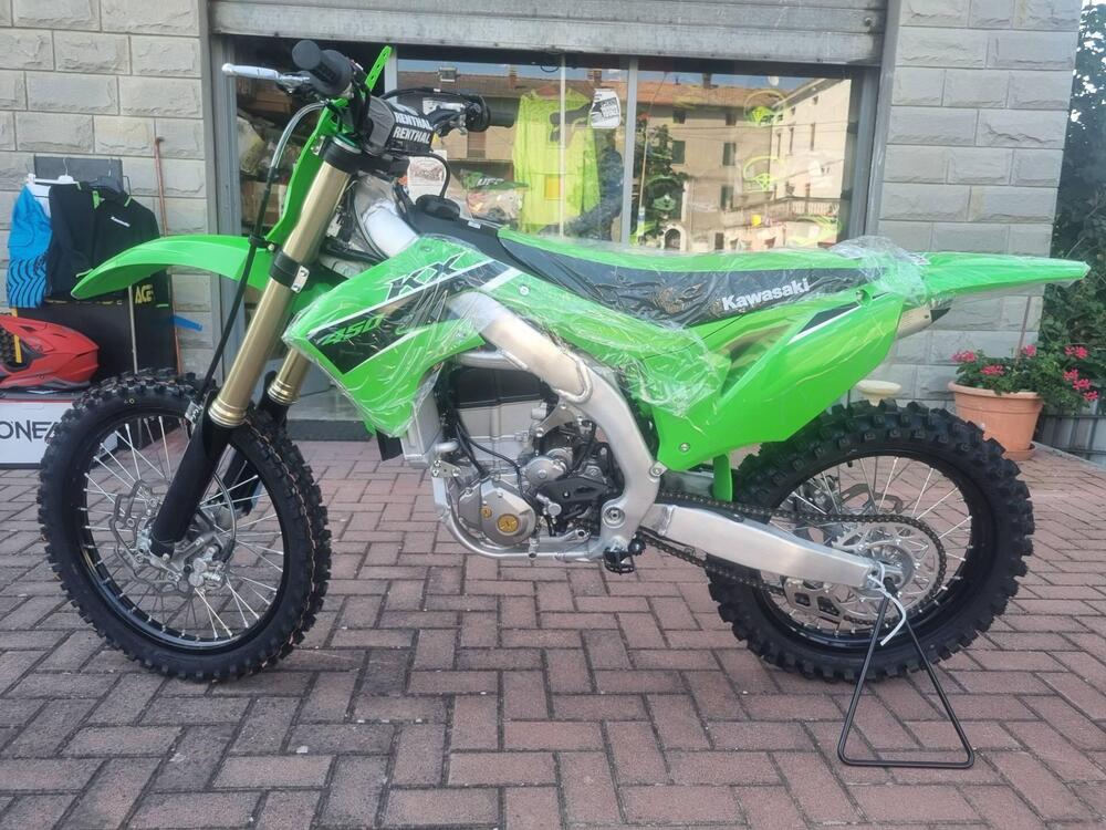 Kawasaki KX 450 F (2023) (2)