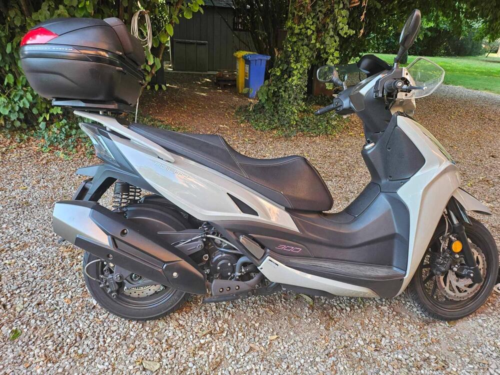 Kymco Agility 300i Noodoe (2020) (5)