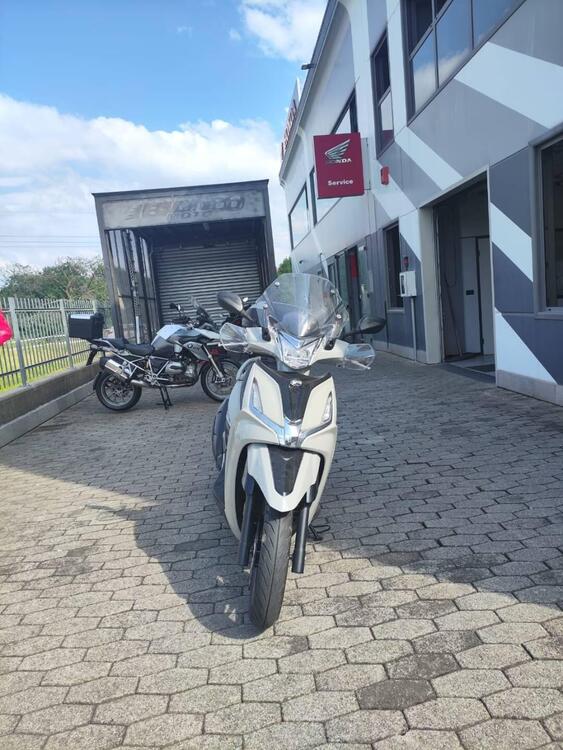 Kymco Agility 300 + (2020) (3)