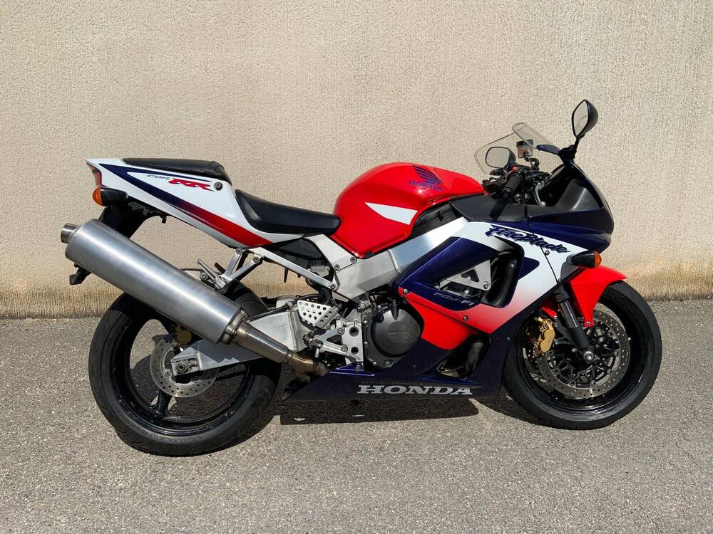 Honda CBR 900 RR Fireblade (2000 - 01)