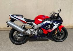 Honda CBR 900 RR Fireblade (2000 - 01) usata