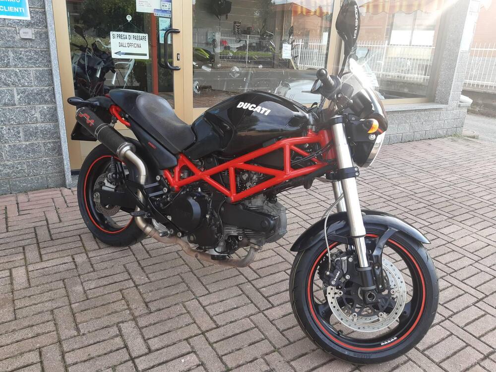 Ducati Monster 695 (2006 - 08) (2)