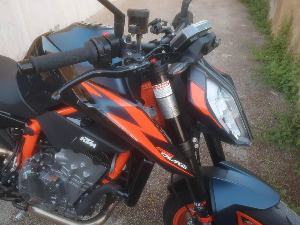 KTM 890 Duke R (2022 - 23)