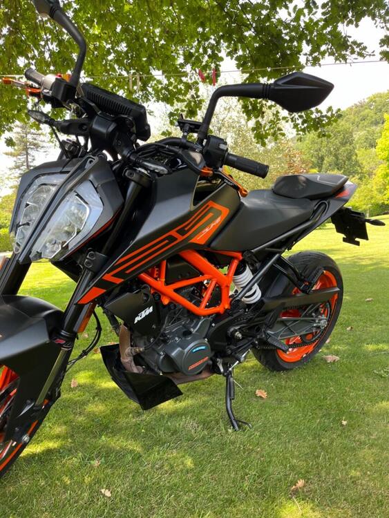 KTM 125 Duke (2021 - 23) (2)