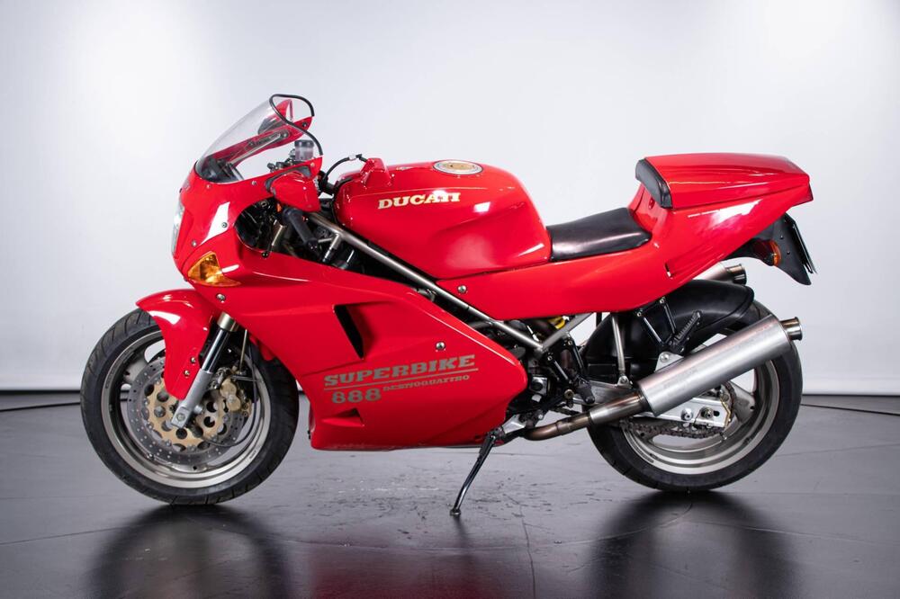 Ducati SUPERBIKE 888 DESMOQUATTRO