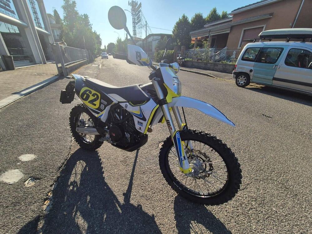 Husqvarna 701 Enduro (2023 - 24) (4)