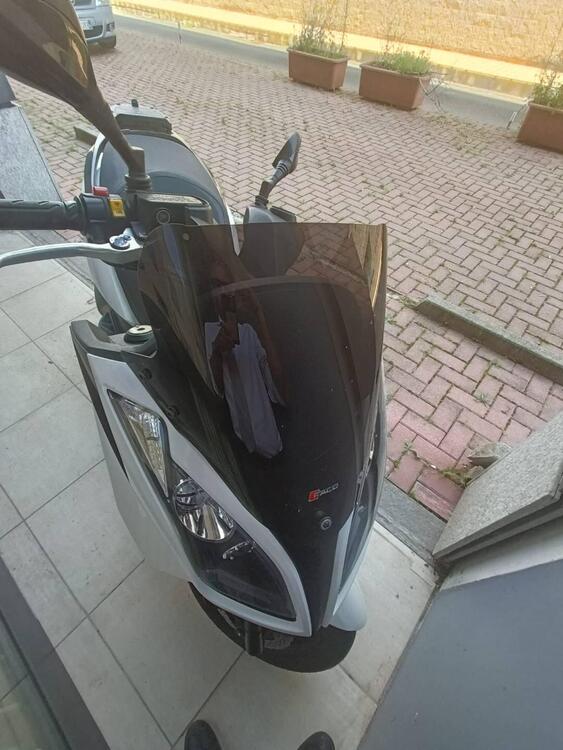 Kymco Downtown 300i ABS (2009 - 17) (3)