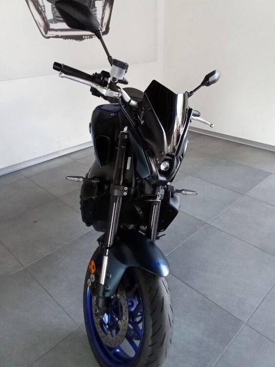 Yamaha MT-09 (2021 - 23) (4)