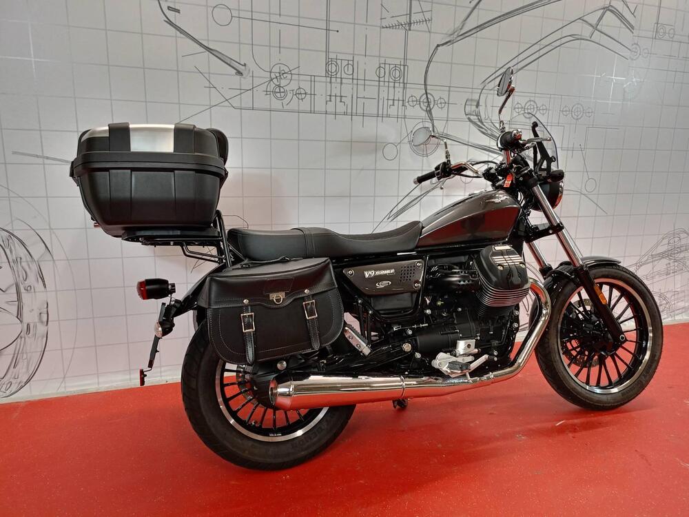 Moto Guzzi V9 Roamer (2018 - 20) (2)