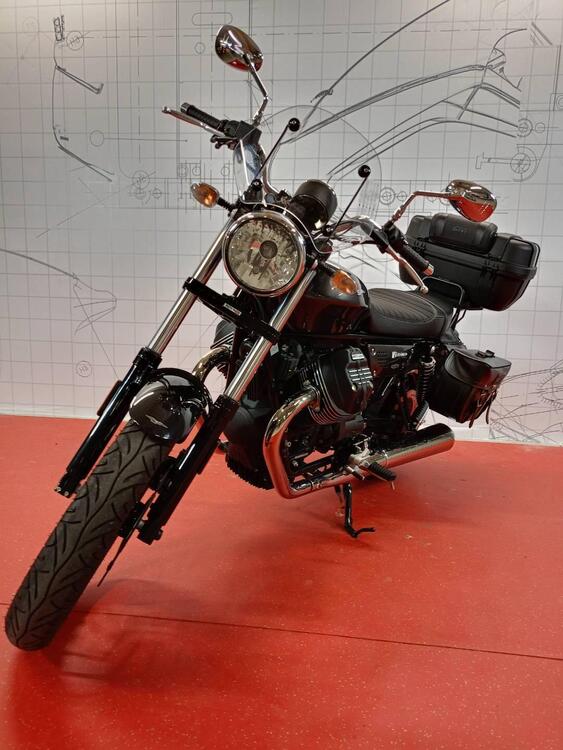 Moto Guzzi V9 Roamer (2018 - 20) (4)