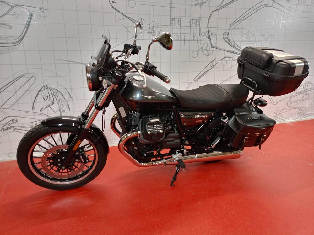 Moto Guzzi V9 Roamer (2018 - 20) (5)