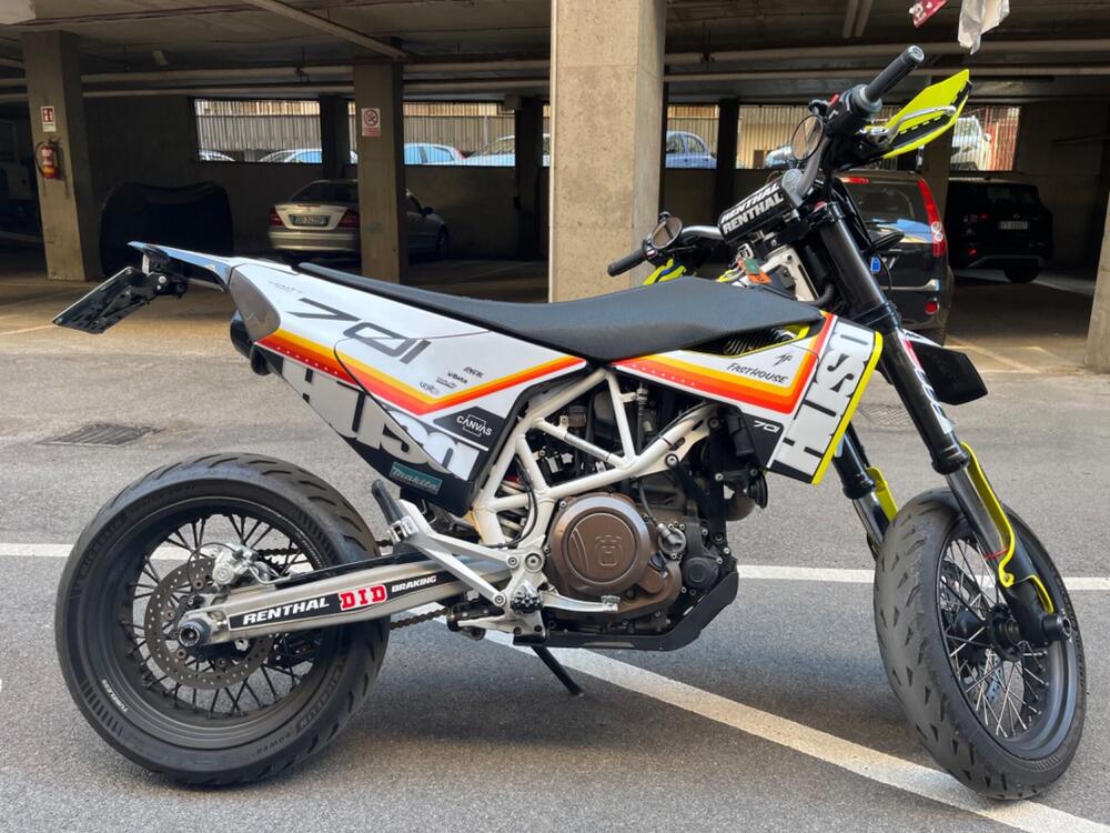 Husqvarna 701 Supermoto (2017 - 19) (4)