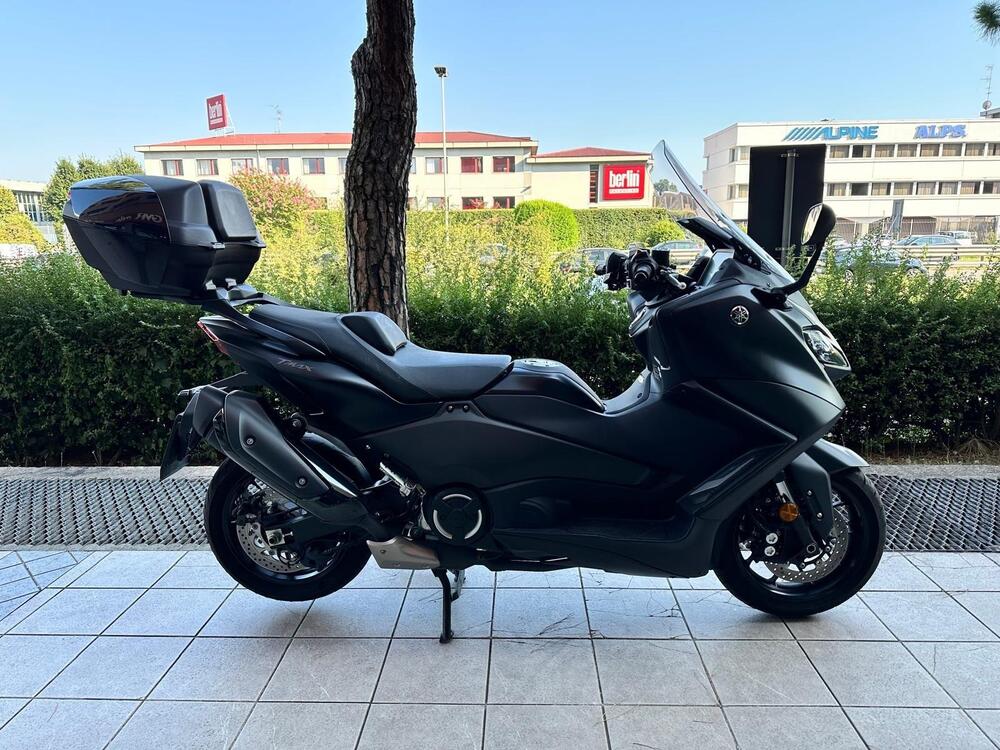 Yamaha T-Max 560 (2022 - 24) (2)