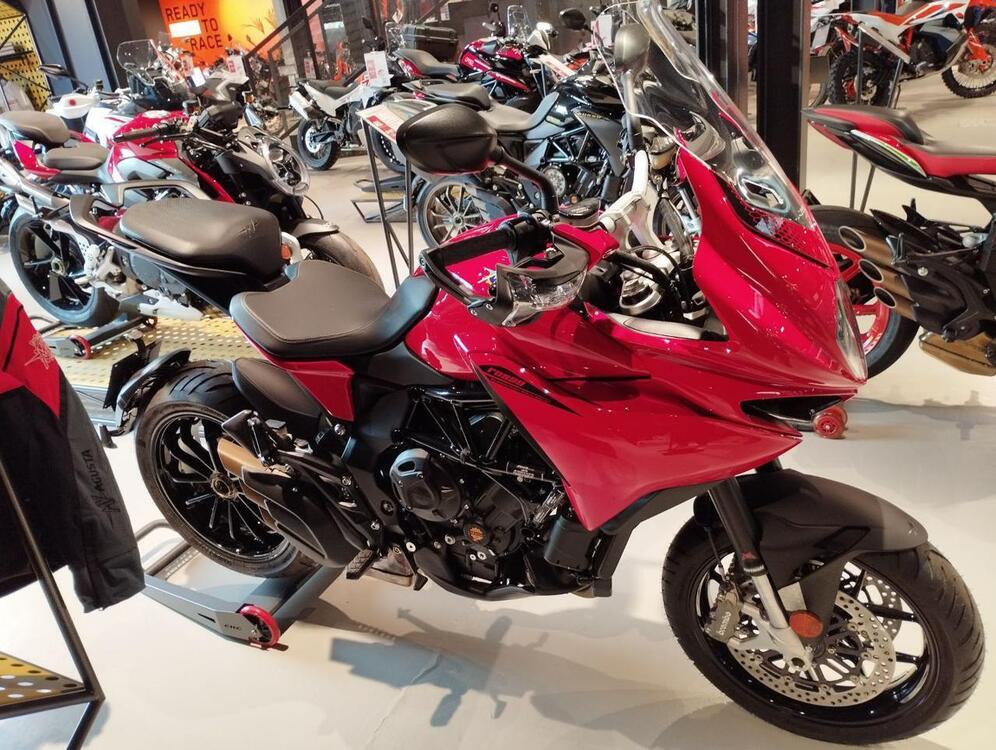 MV Agusta Turismo Veloce 800 R (2023 - 24) (4)