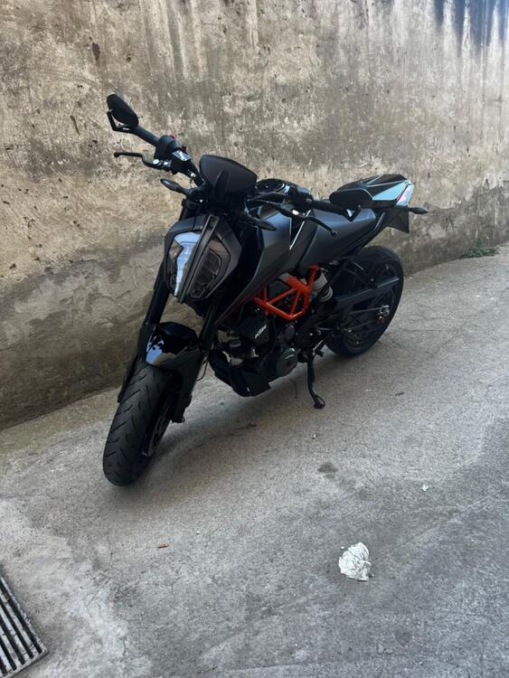 KTM 390 Duke (2021 - 23) (2)