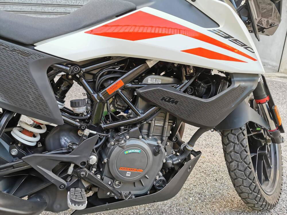 KTM 390 Adventure (2020) (4)