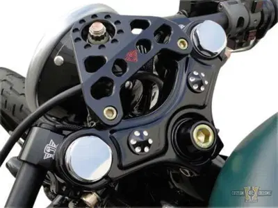 Supporto faro anteriore nero Per Sportster e Dyna Joker Machine