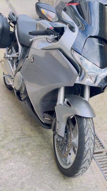 Honda VFR 1200 F ABS (2009 - 16) (2)